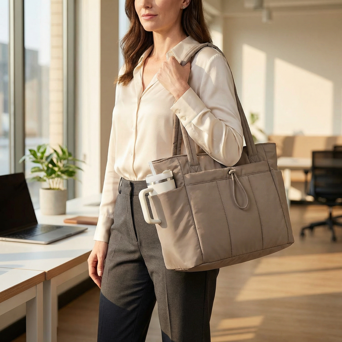 Lightweight Fashionable Tote for Women